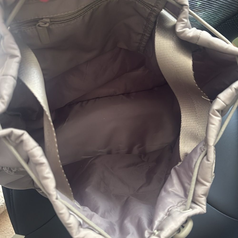 Beyond Yoga Convertible Gym Bag Birch Backpack Tote - Picture 11 of 11